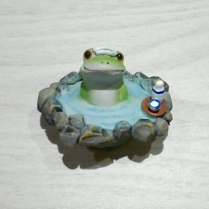 【Copeau】温泉につかるカエル